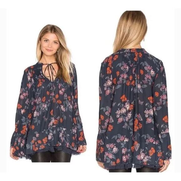 Free People Pebble Crepe So Fine Smoked Tunic Top Navy - Picture 1 of 11